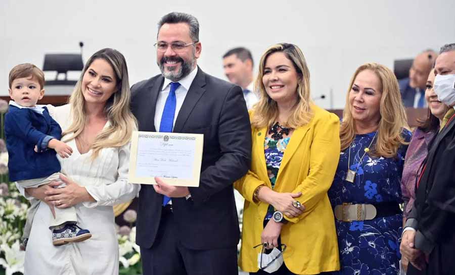 “Vencemos” - Alan Rick agradece a Deus, a família e ao povo em diplomação como Senador