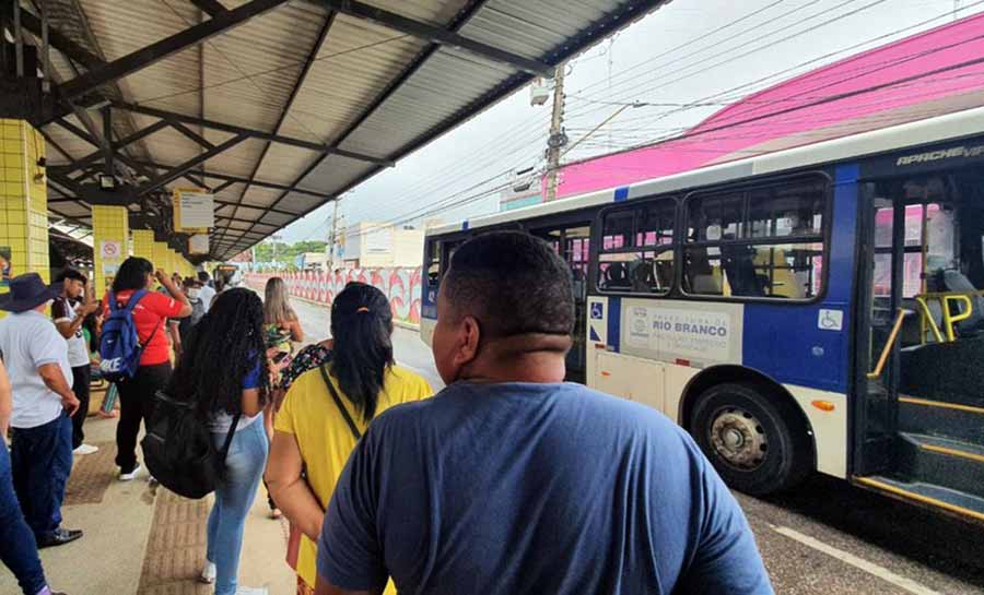 Esquema de ônibus para festas de fim de ano em Rio Branco tem parada adicional e linha especial