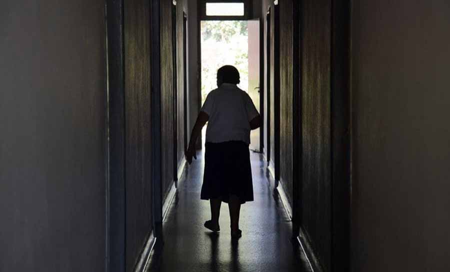 Quase metade das cidades do país enfrenta alta de Covid-19