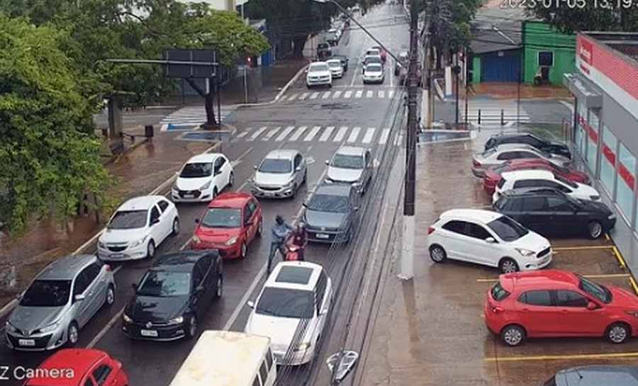 Bope recupera moto de policial abordada no trânsito em Rio Branco, mas segue em busca da arma