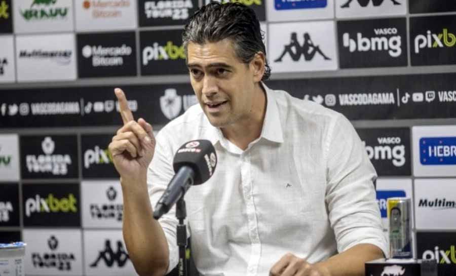 Vasco planeja nova investida por meia de time paulista; saiba valores