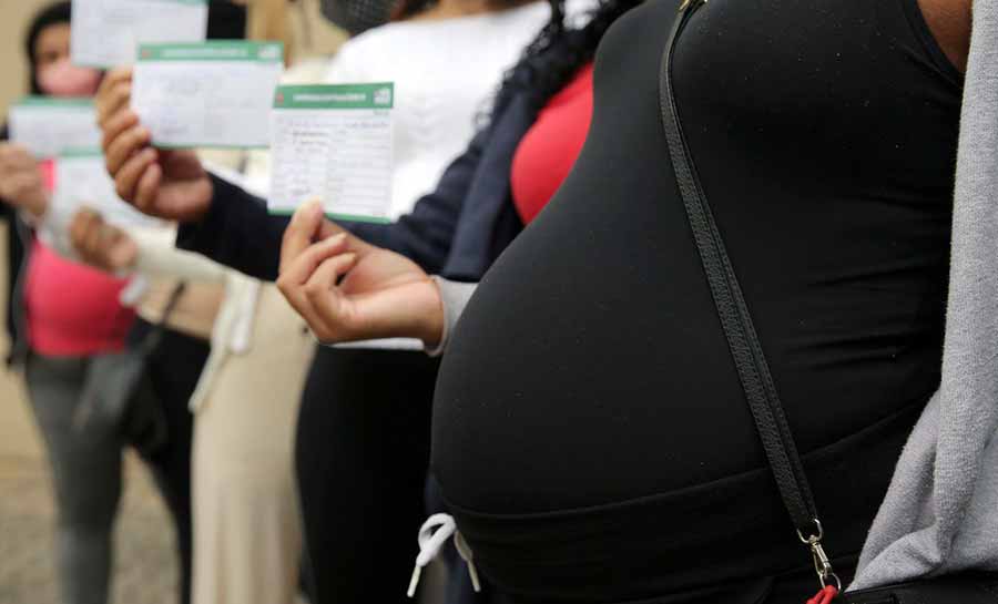 Covid-19 causou mais mortes em gestantes e puérperas, revela estudo