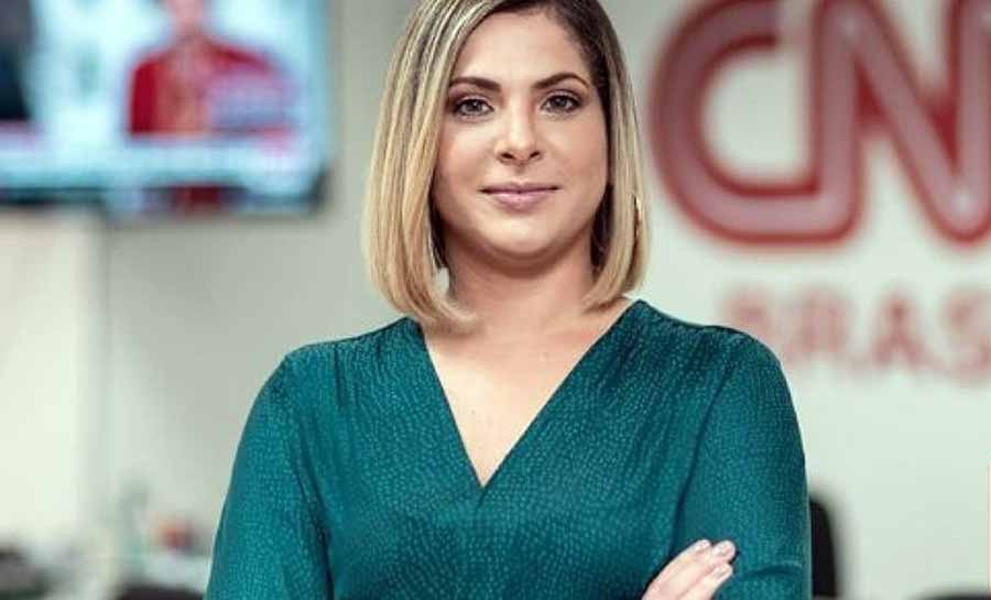 Apresentadora da CNN faz trolagem com equipe e fica em silêncio