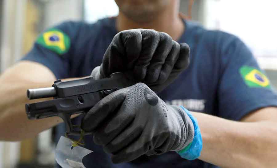 Proprietários de armas de fogo têm 60 dias para fazer cadastro