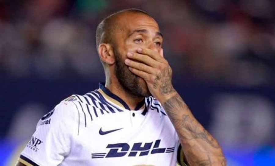 Defesa de Daniel Alves confirma que houve penetração vaginal na vítima