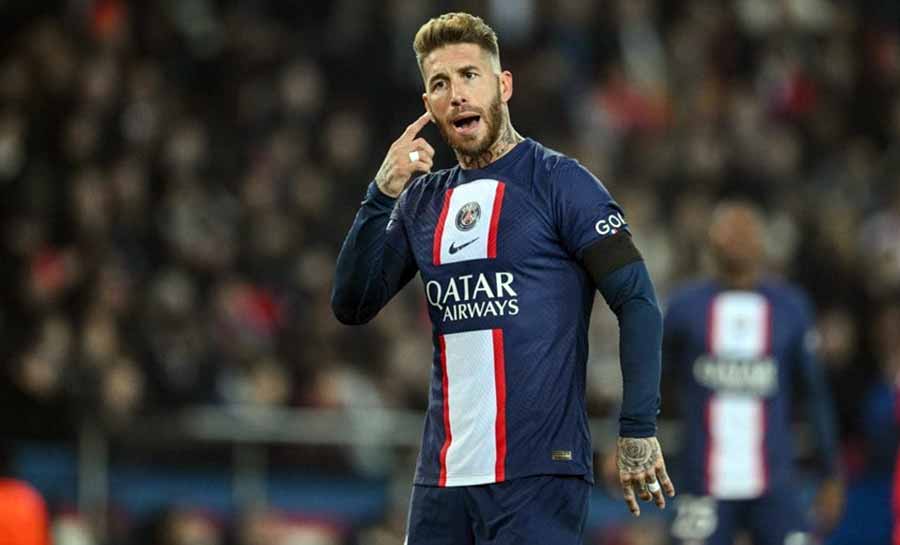 Sergio Ramos pede desculpas após agredir fotógrafo que cercou Neymar