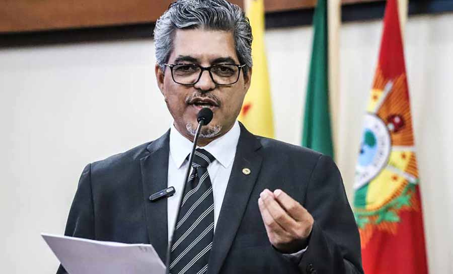 PCdoB ingressa com ação contra parágrafo da reforma de Gladson que aumenta número de comissionados por decreto, sem autorização da Aleac