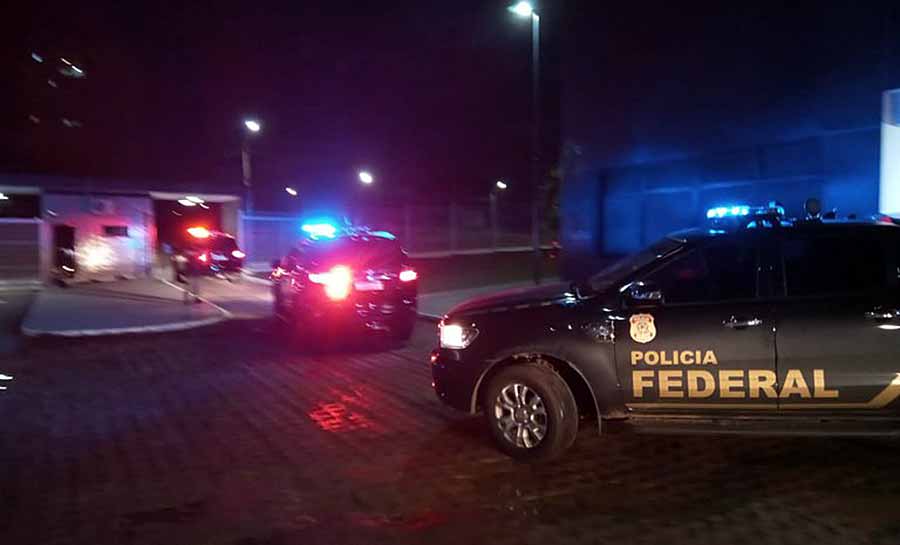 Polícia Federal cumpre 19 mandados contra suposta organização criminosa