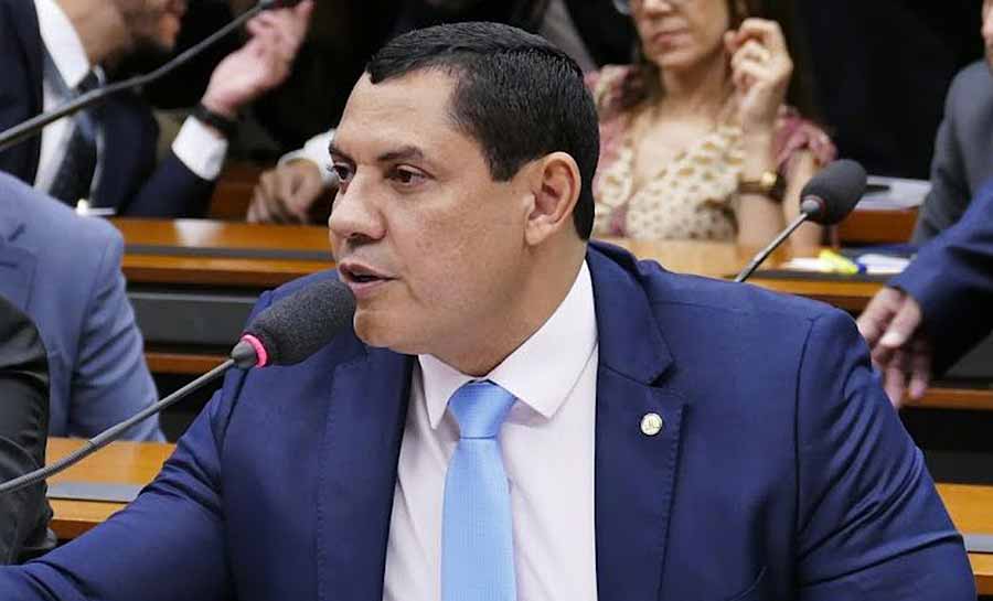 Novo projeto: proposta do deputado coronel Ulysses permite  ao vigilante privado aquisição e  porte de arma em tempo integral