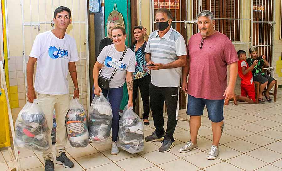 Seguindo orientação do governo, Saneacre atende desabrigados com segurança e entretenimento