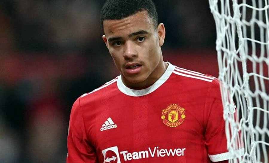 Manchester United mantém Greenwood afastado e define prazo para volta