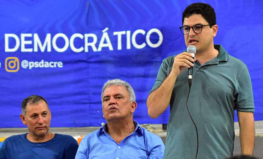 “O PSD é o gigante que terá como norte a defesa da democracia”, diz Ribeiro ao ser empossado na Executiva municipal do partido