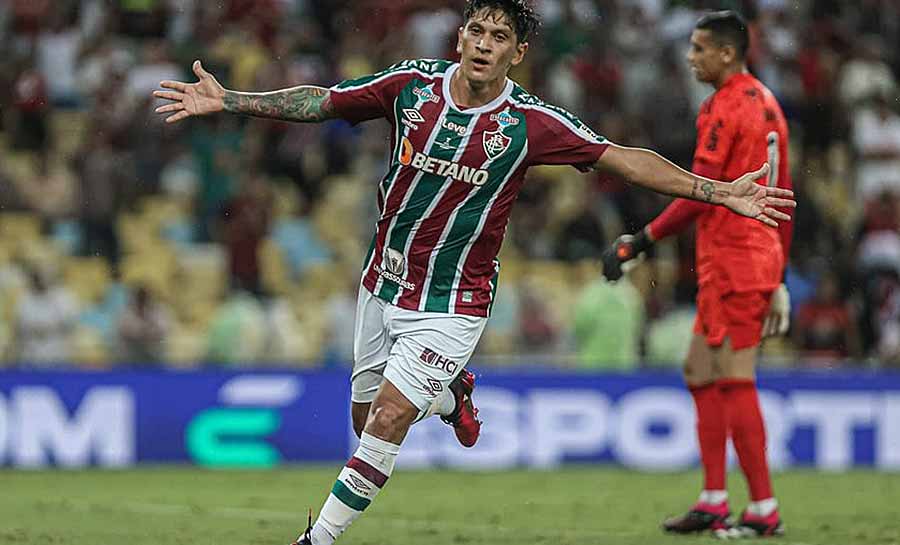 Cano se torna o 2º maior artilheiro do Fluminense no século