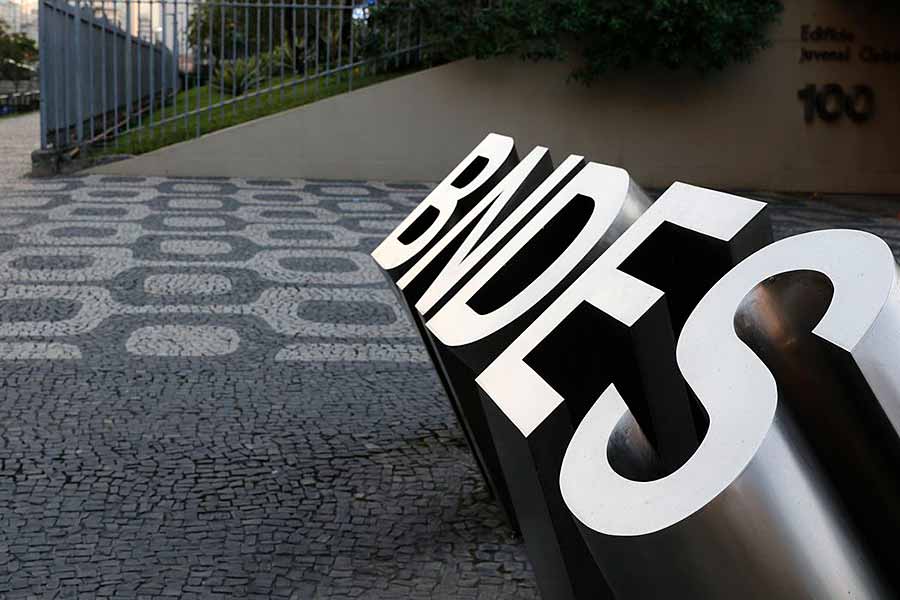 Lucro do BNDES tem queda de 28% no primeiro trimestre