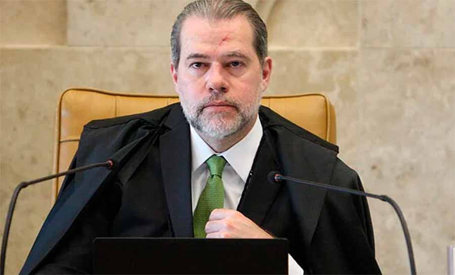 Toffoli é internado em UTI semi-intensiva com Covid-19