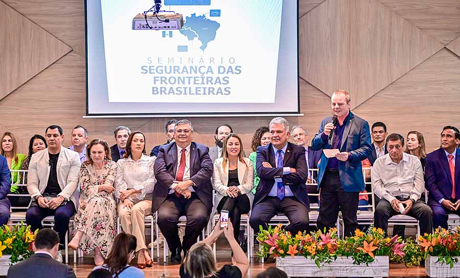 Durante seminário sobre segurança nas fronteiras, Acre recebe viaturas, equipamentos e aporte de quase R$ 100 milhões do Ministério da Justiça