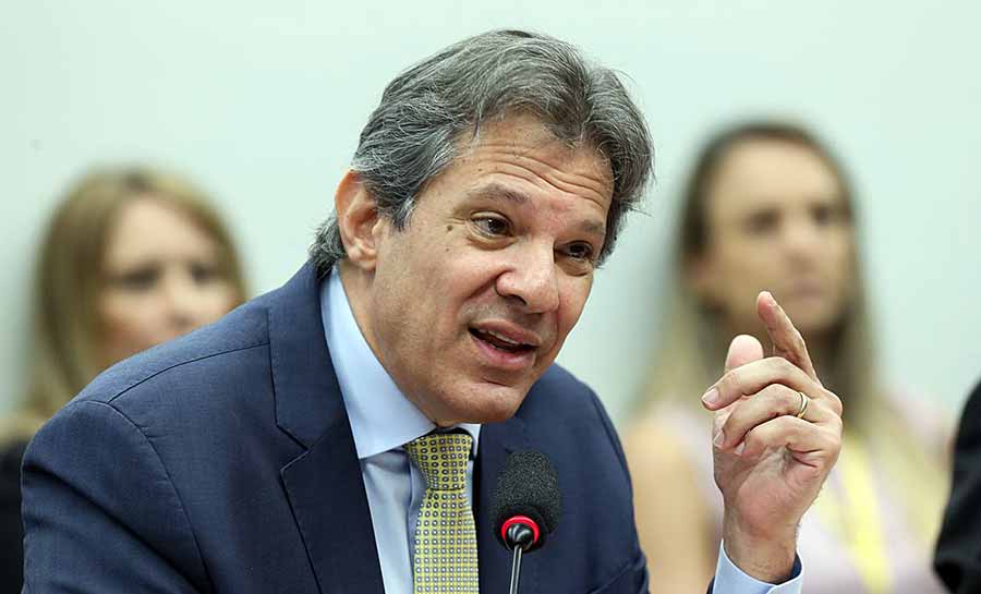 Para especialistas, discurso “economês” de Haddad diz respeito ao povo