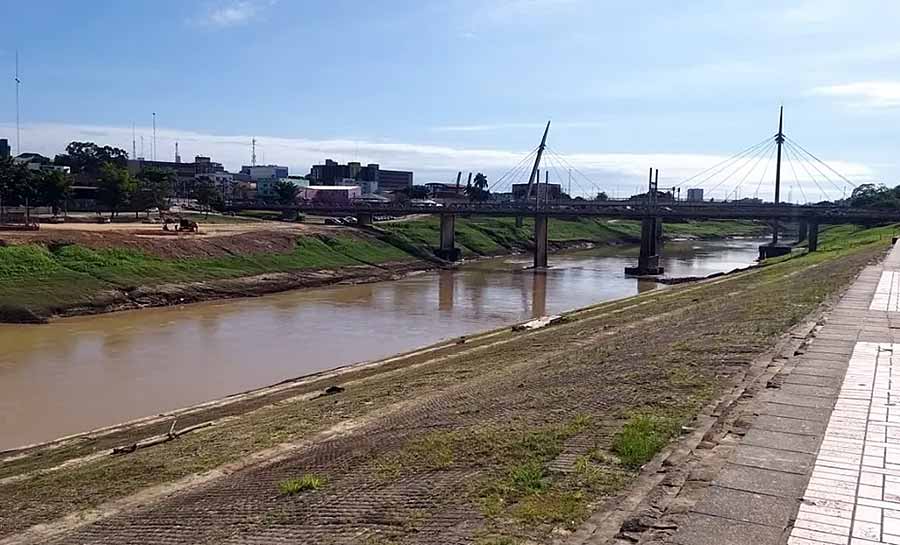 Dois meses após 3ª maior cheia, Rio Acre está abaixo de três metros em Rio Branco e Defesa Civil alerta para possível seca severa