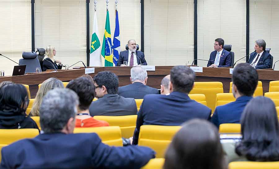 “Um ganho para a Amazônia e para o Brasil”, diz governador Gladson Cameli sobre atuação do Ministério Público em área socioambiental