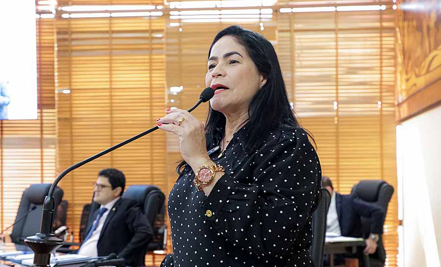 Maria Antônia parabeniza Brasileia e pede melhorias na BR-317