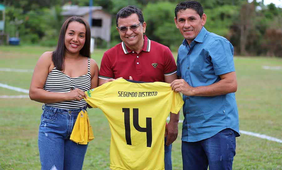 Com apoio de Luiz Gonzaga, Porto Walter realiza o maior campeonato feminino de futebol do Acre