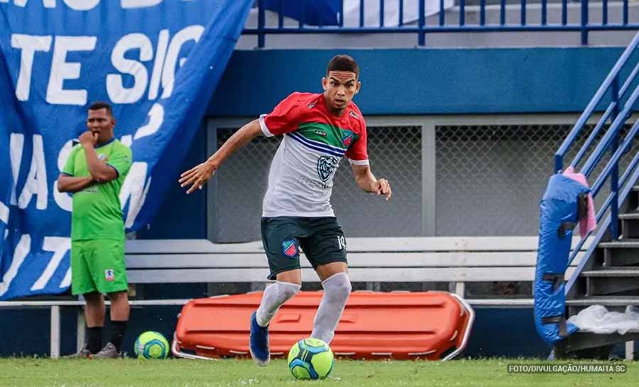 Aos 21 anos, meia-atacante celebra 1º gol como profissional em vitória na Série D: “Chega até arrepiar”