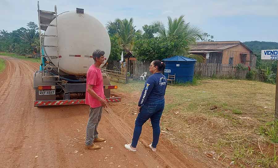 Com risco de seca severa, operação com carros-pipas deve distribuir 25 milhões de litros de água potável em Rio Branco