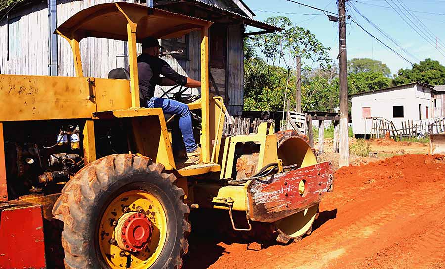 Prefeito e engenheiros fazem visita técnica em obras do Recupera Rio Branco