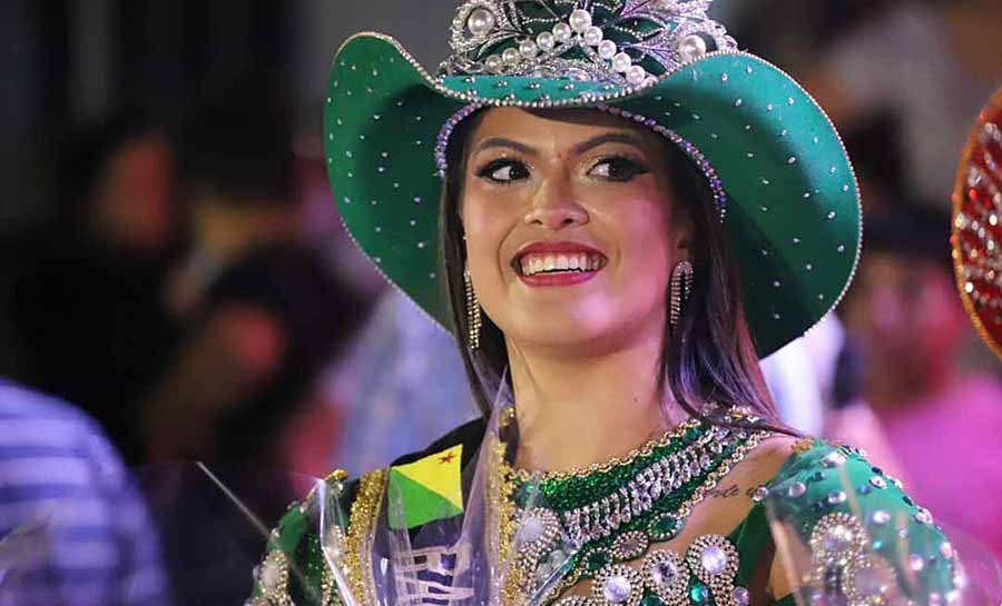 Candidata de Rio Branco leva título de ‘Rainha do Rodeio’ da Expoacre 2023