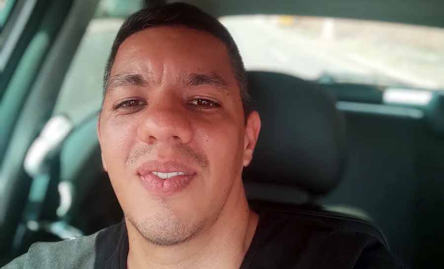 Motorista que morreu após perder controle e capotar caminhonete no interior do AC era educador físico