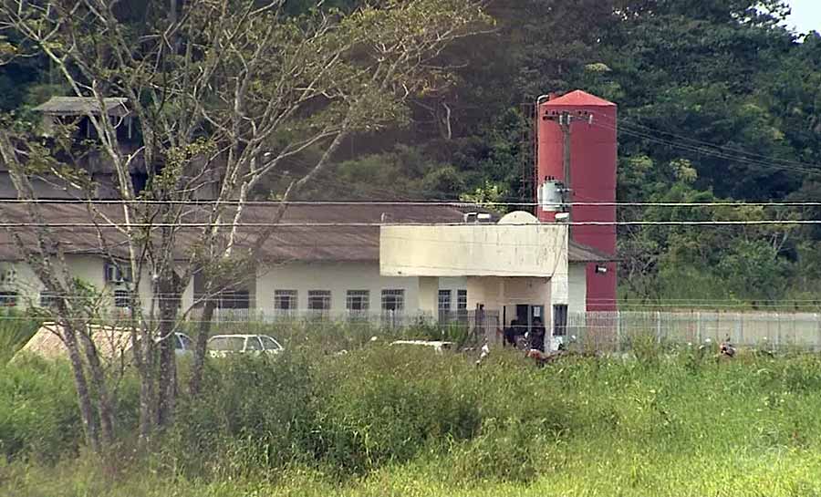 Visitas são suspensas por 15 dias em presídio onde houve rebelião e morte de 5 presos no AC