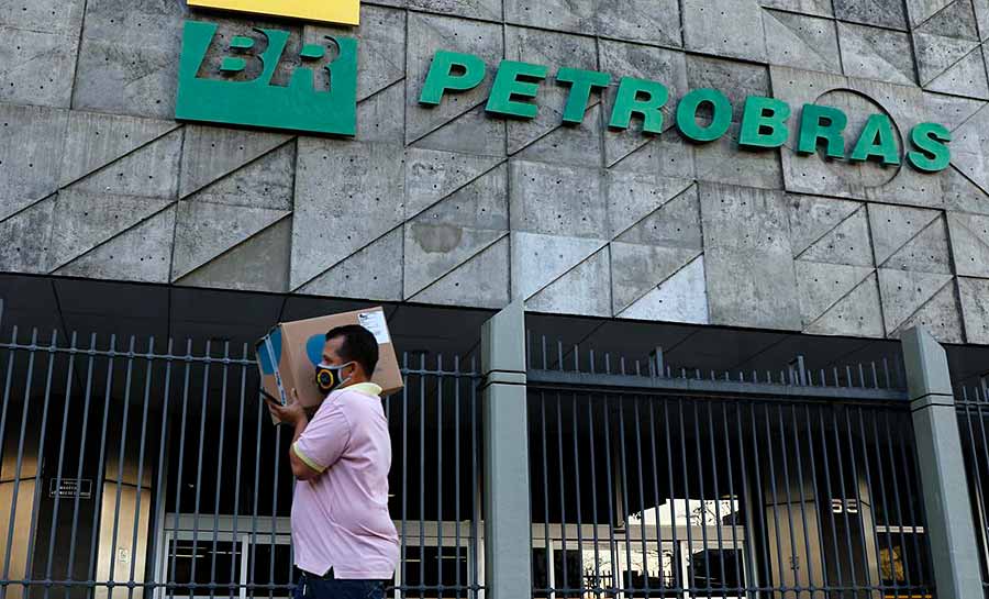 Petrobras reajusta preços da gasolina e do diesel para distribuidoras