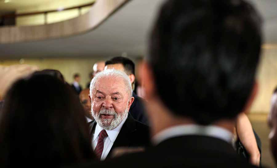 Após cirurgia, Lula vai despachar do Alvorada por 4 semanas