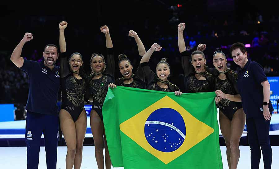 Ginástica Artística: Brasil é prata na disputa de equipes femininas