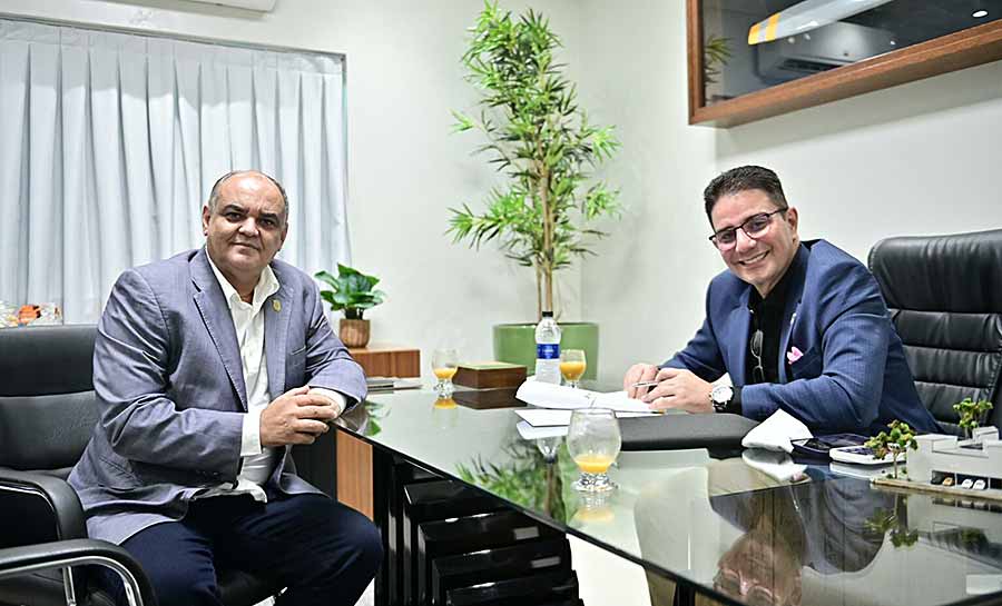 Durante encontro com o governador, delegado-geral de Polícia Civil apresenta avanços da instituição