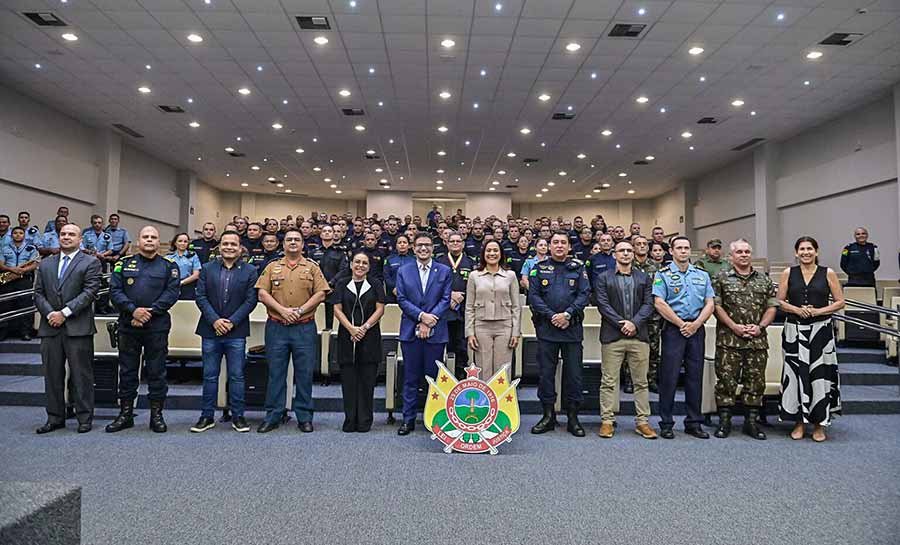 Governador prestigia abertura do Curso de Formação de Sargentos da Polícia Militar