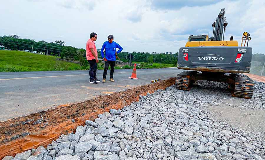 Gonzaga vistoria obras na BR-364 e destaca trabalho do DNIT: “Serviço de qualidade. Essa é a estrada que queremos”