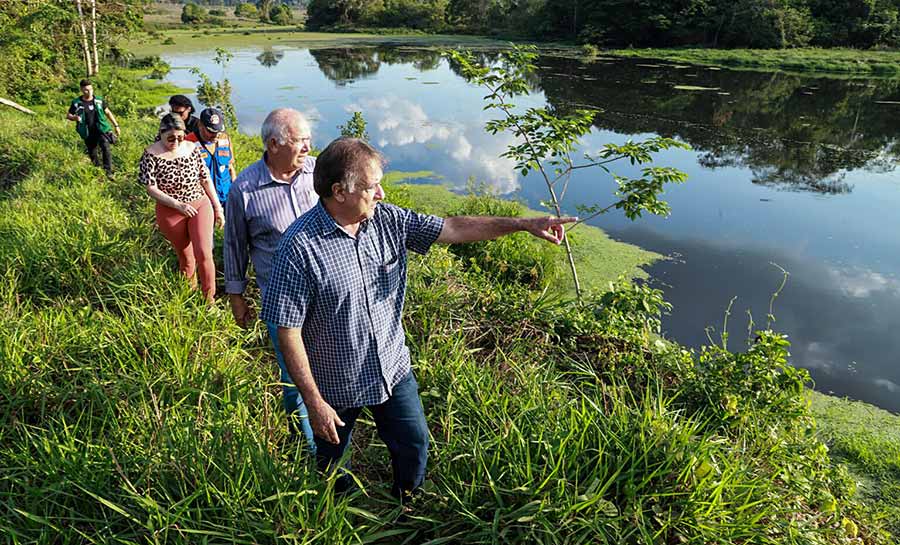 Estado visita estação de tratamento e ponto de captação de água em Senador Guiomard