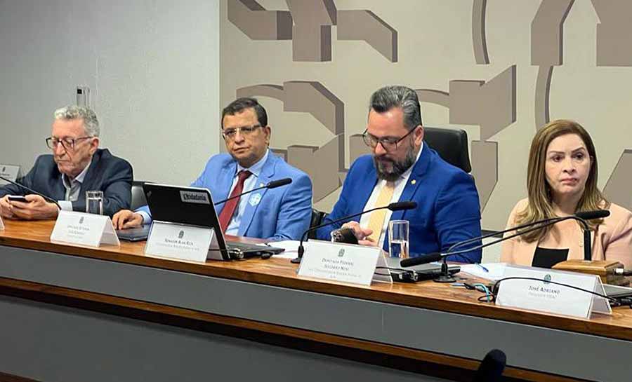 Em Brasília, Gonzaga participa de Fórum Empresarial e apresenta resultados de audiências públicas