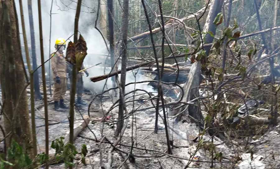 IML não tem previsão para identificar e liberar corpos de vítimas de acidente aéreo que deixou 12 mortos no AC