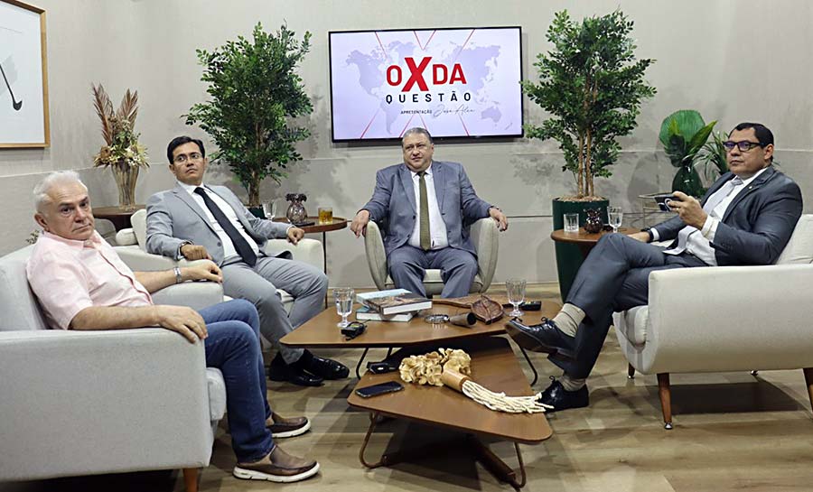 Ulysses diz que “é muito cedo” para se falar em disputa de Prefeitura