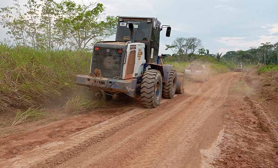 Em Tarauacá, governo e prefeitura trabalham nos ramais Lombada e Chilute