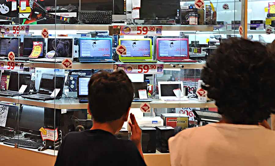 Com menos inflação, comércio espera recorde de vendas na Black Friday