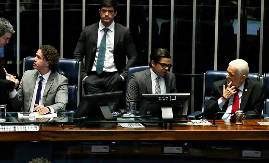 Senado aprova PL da taxação dos fundos exclusivos e offshores