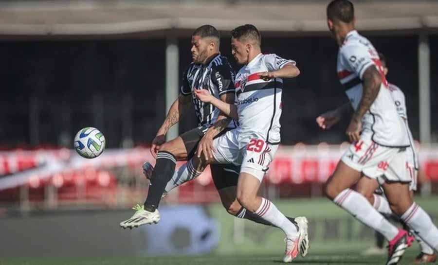 No páreo pelo título Brasileiro, Atlético-MG encara São Paulo no último jogo em BH