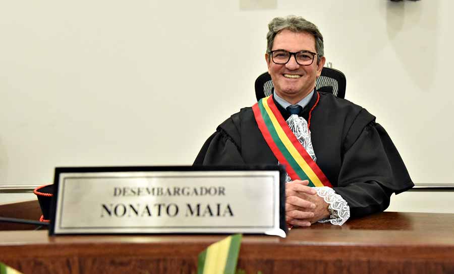 Nonato Maia é empossado desembargador do TJAC