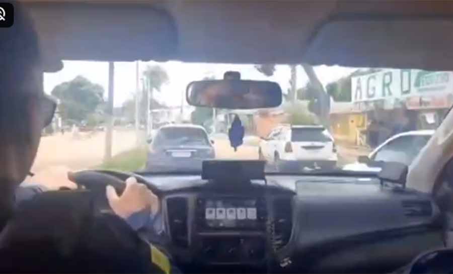 Policiais que atiraram e mataram enfermeira em surto seguem presos após audiência de custódia