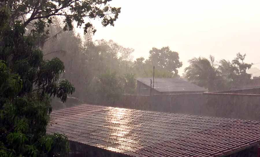 Em nove dias, chove cerca de 20% do esperado para dezembro em Rio Branco e Inmet alerta para temporal