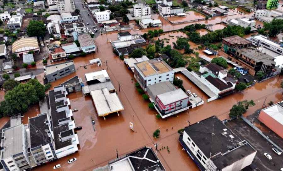 Santa Catarina volta a sofrer com fortes chuvas e registra morte