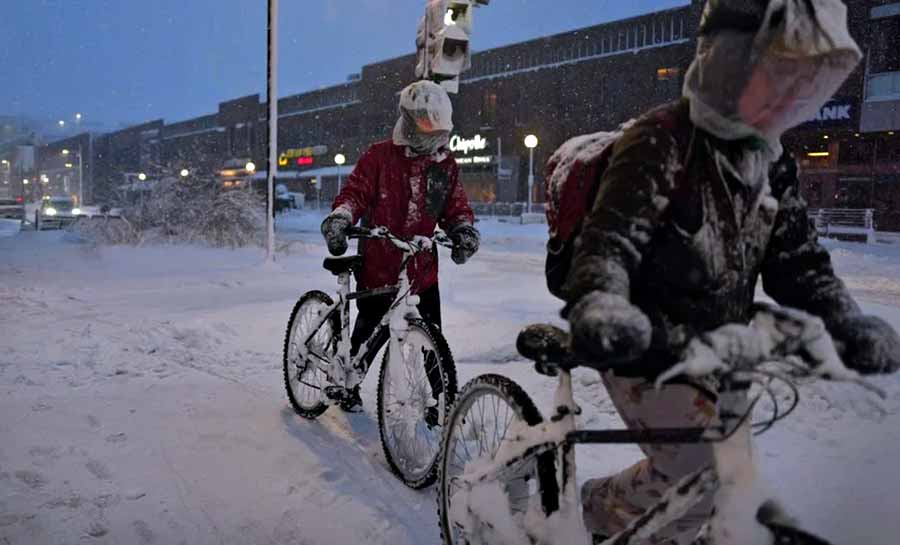 EUA: Tempestade de inverno deixa quatro mortos e milhares sem energia